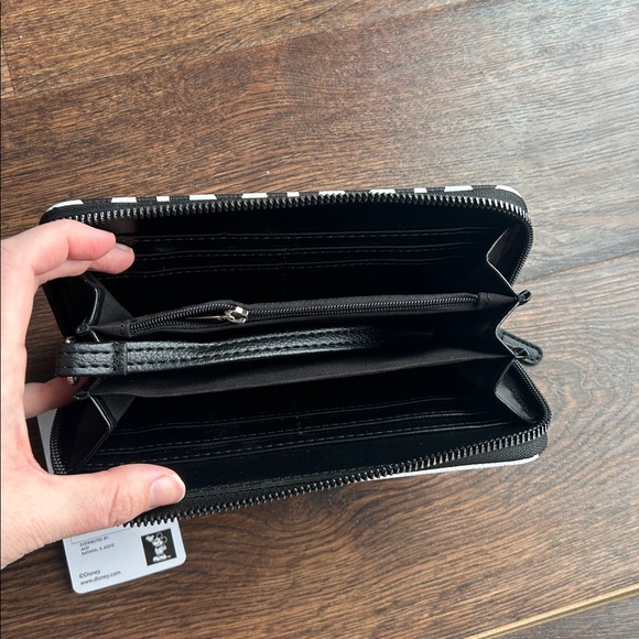 NWT Disney Mickey Mouse Wallet | Mickey Mouse Wallet | Disney Wallet - Picture 6 of 6